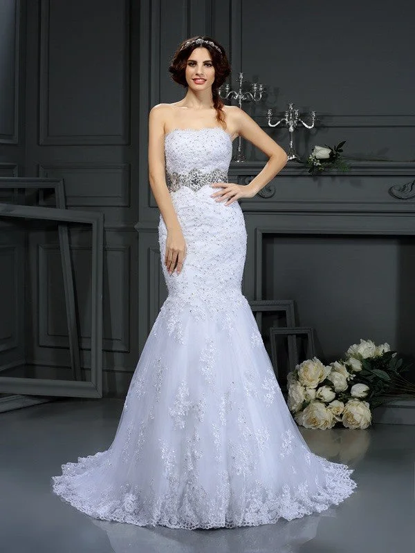 Trumpet/Mermaid Strapless Beading Sleeveless Long Lace Wedding Dresses Sparkle Bridal Dress