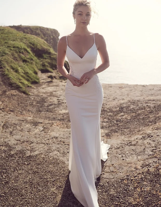 VLLUSISA Spaghetti Strap V-neck Backless Wedding Dresses Sheath Soft Satin Wedding Gowns Satin Bridal Gown