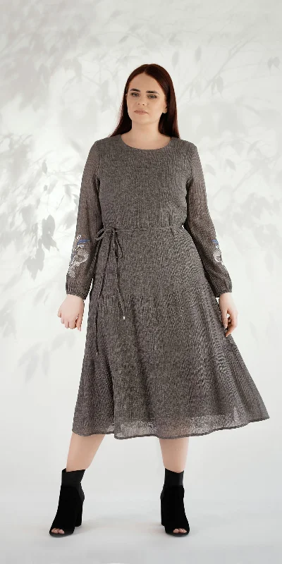 Wool dress with embroidered sleeves Pastel unclassified dresses