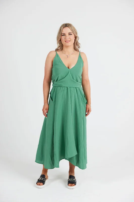 THE LADYKILLERS CAMI DRESS - GREEN Petite unclassified dresses