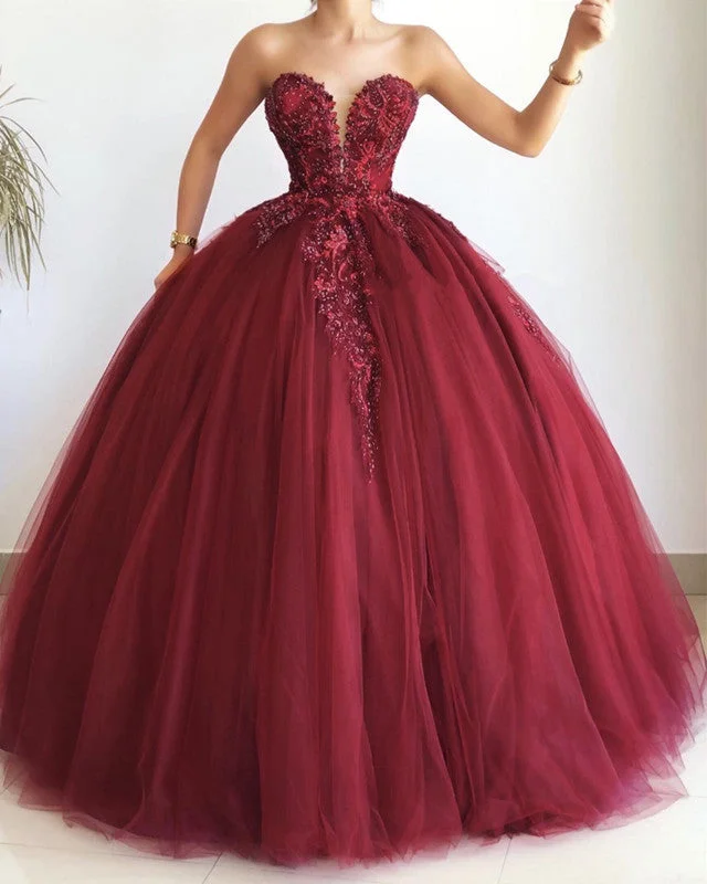 Sweetheart Ball Gown Quinceanera Dresses Tulle Flowers Beaded A-line Tulle Dress